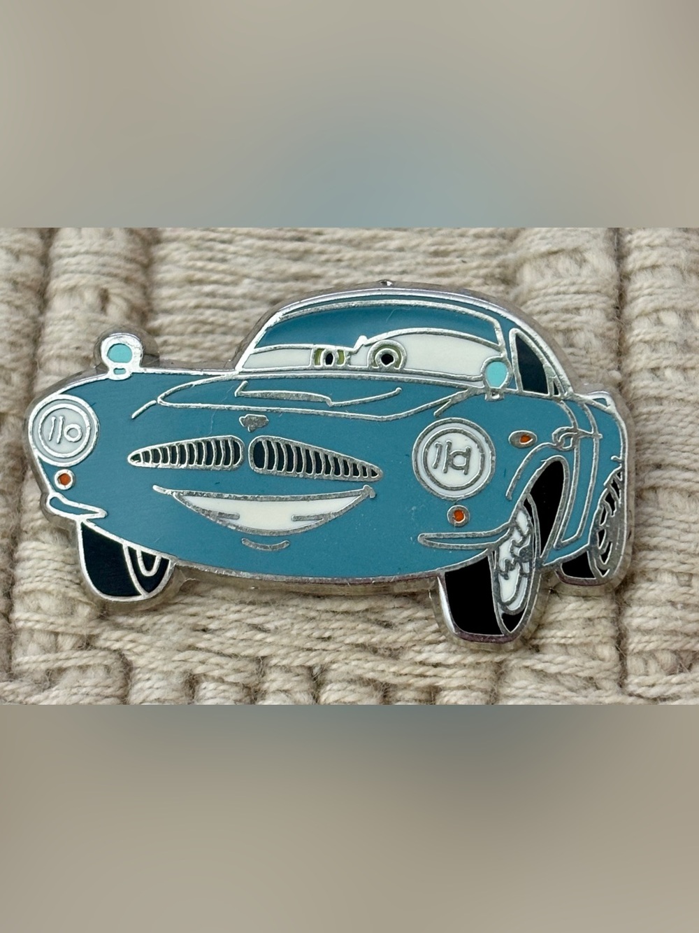 DISNEY 2012 Cars 2 Finn McMissile Pin